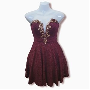 Windsor Short Formal Dress